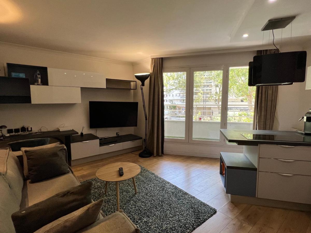 Appartement T2 / La Defense Курбевуа Экстерьер фото